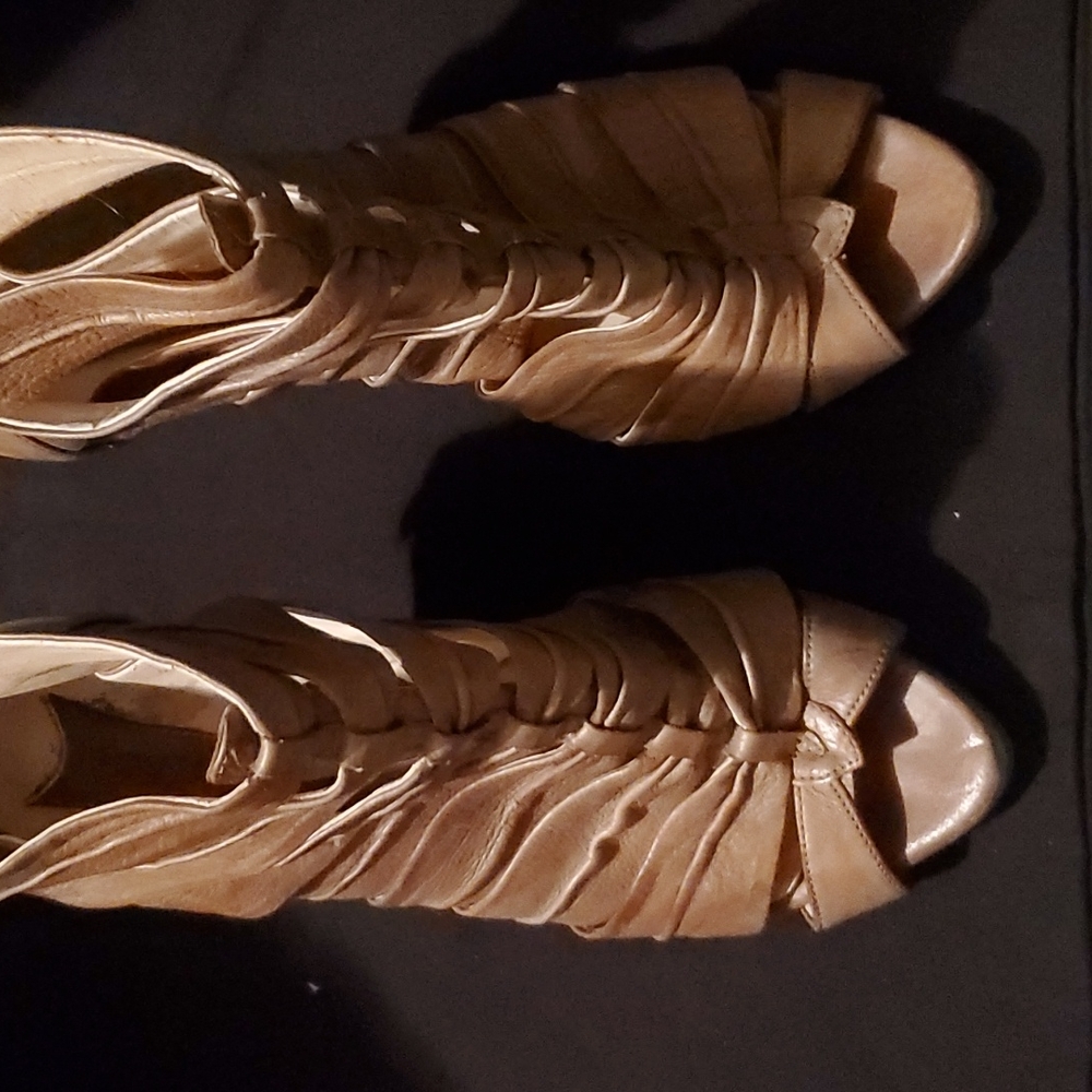 Womens boutique 9
